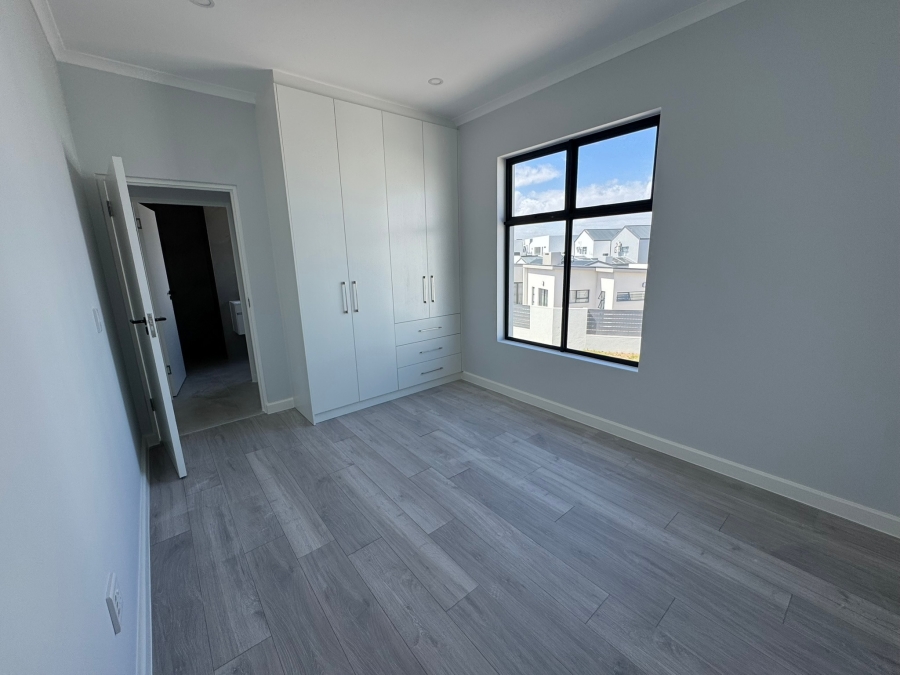 4 Bedroom Property for Sale in Sandown Western Cape